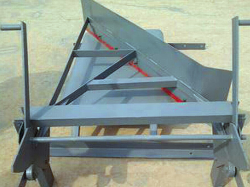 电动单侧犁式卸料器